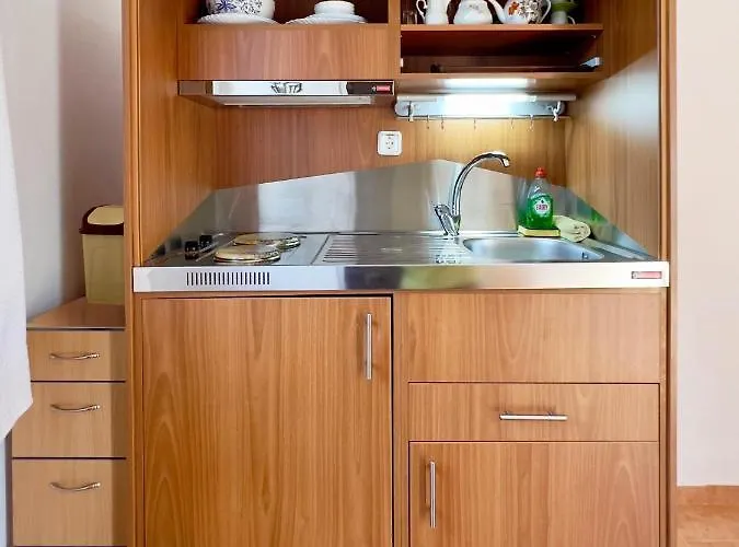 Kostoula Mini House *